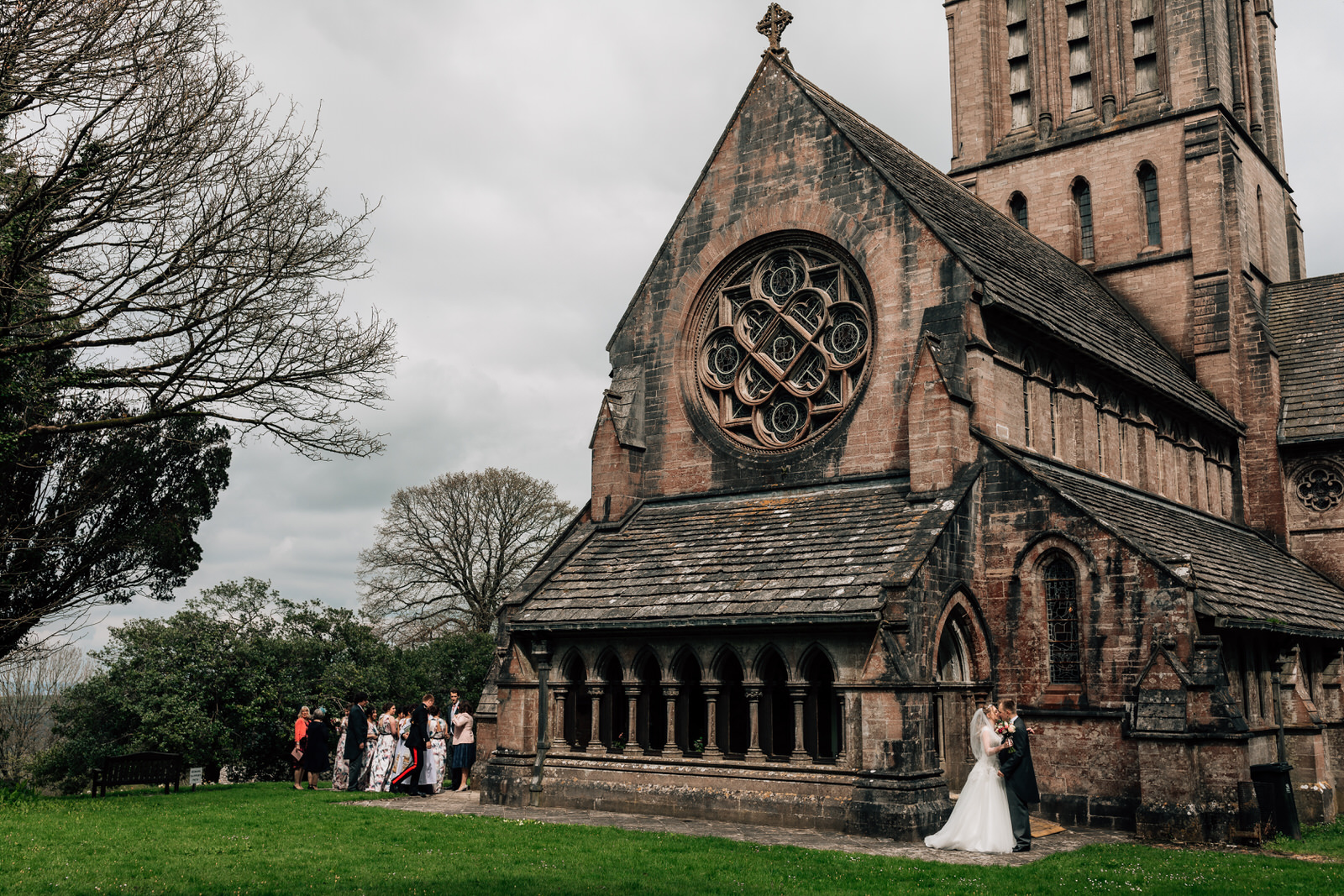 Kingston County Courtyard Wedding Photography