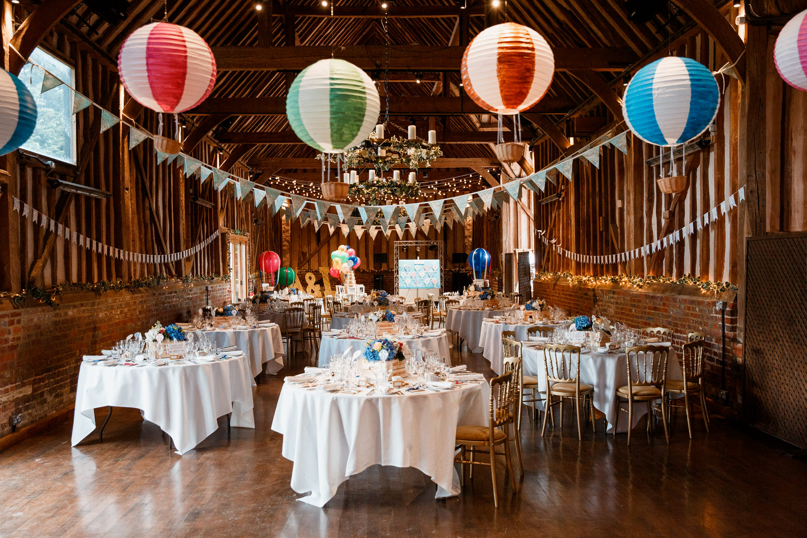 wedding breakfast room at lillibrooke manor wedding