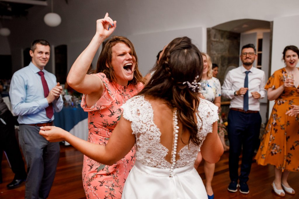 wedding party dancing