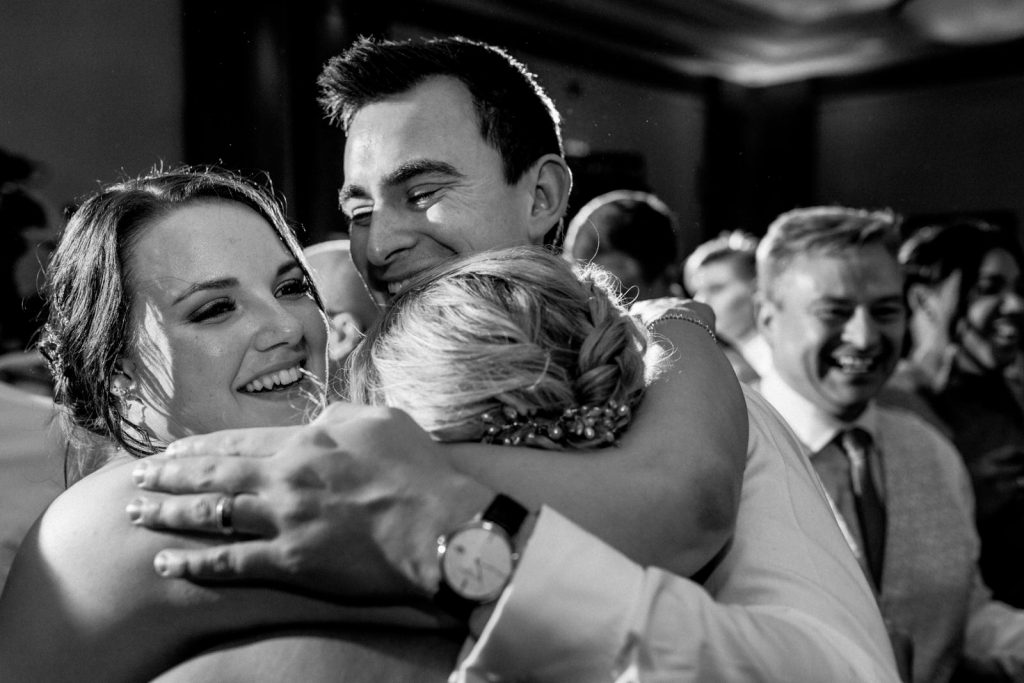dancing at london wedding party