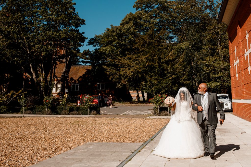 bride arriving for egyptian wedding