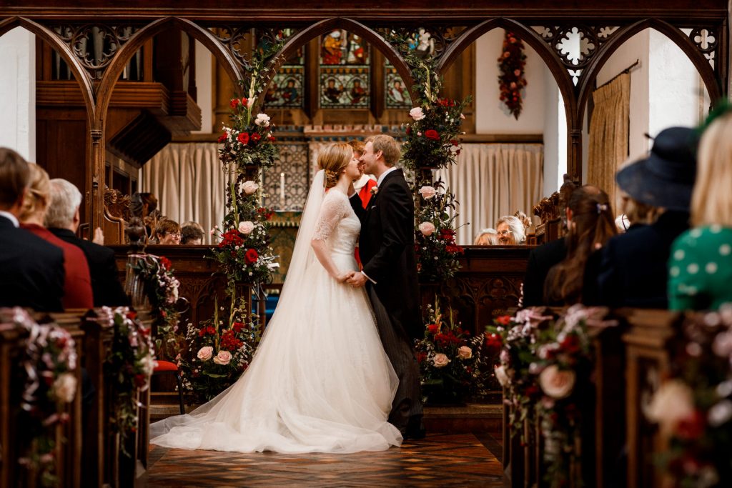 old luxters barn wedding photographer