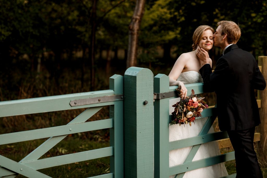 old luxters barn wedding photography