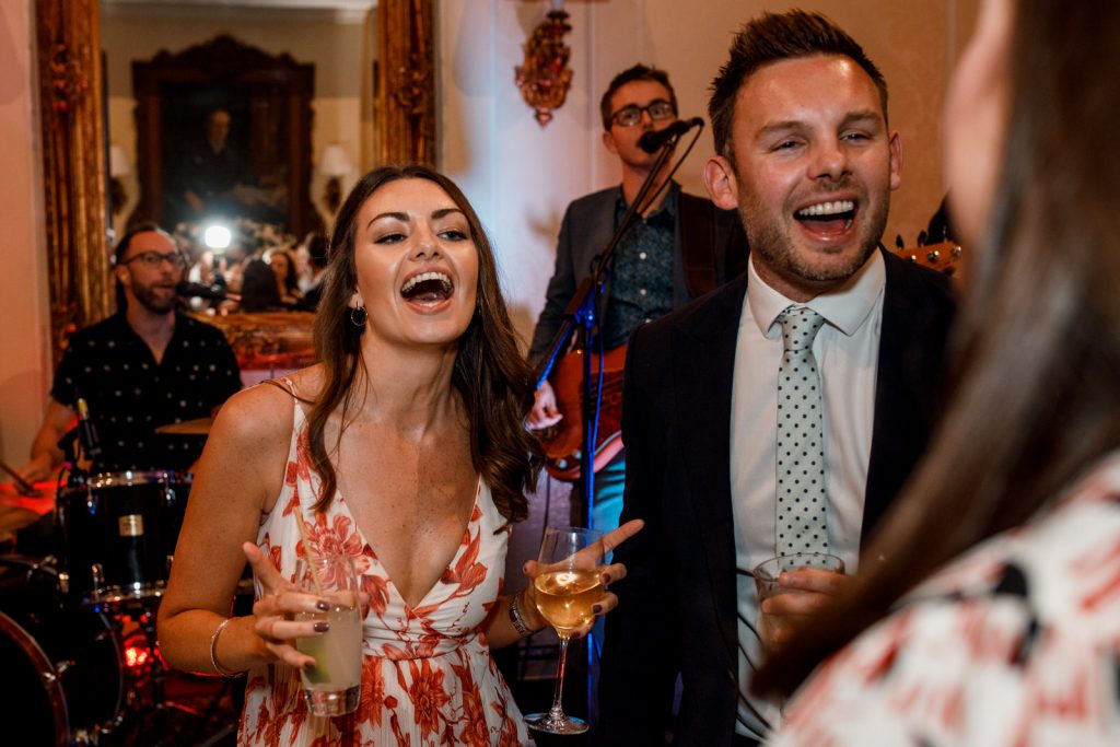 dancing at hedsor house wedding